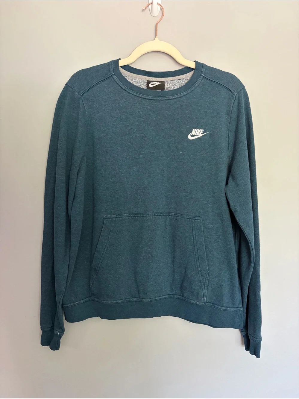 Nike Sweatshirt Women’s Size L Blue Crewneck Kangaroo Pouch Embroidered Swoosh
